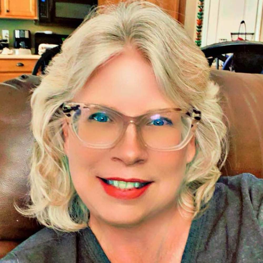 Meet your Posher, Karin